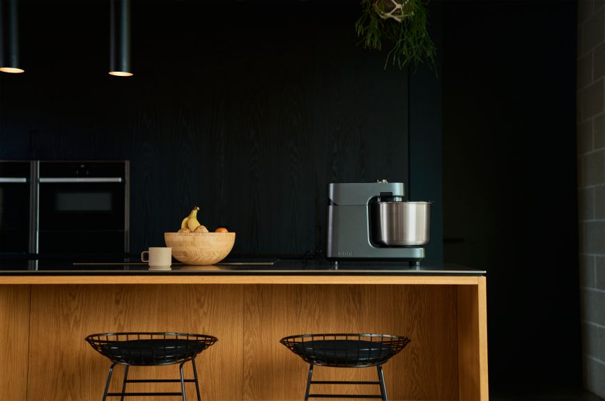halo_pro_charcoal_grey_kitchen_hero.jpg