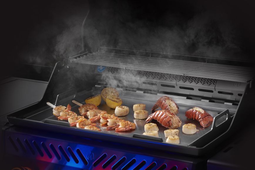 56093_griddle_prod_in_use.jpg