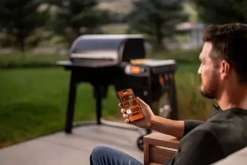 traeger_woodridge_wifire_app_styrning.webp