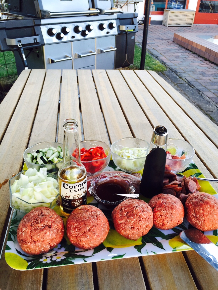 Beercan Bacon Burgare Grillkung